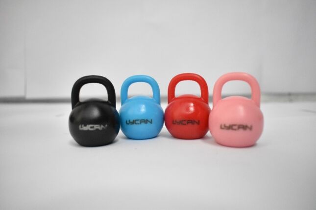 LLAVERO DE PLASTICO DE KETTLEBELL